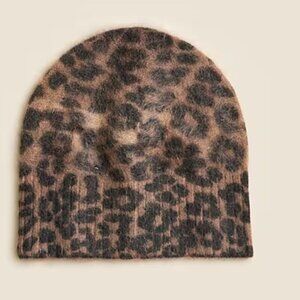 Brushed cashmere beanie in leopard print